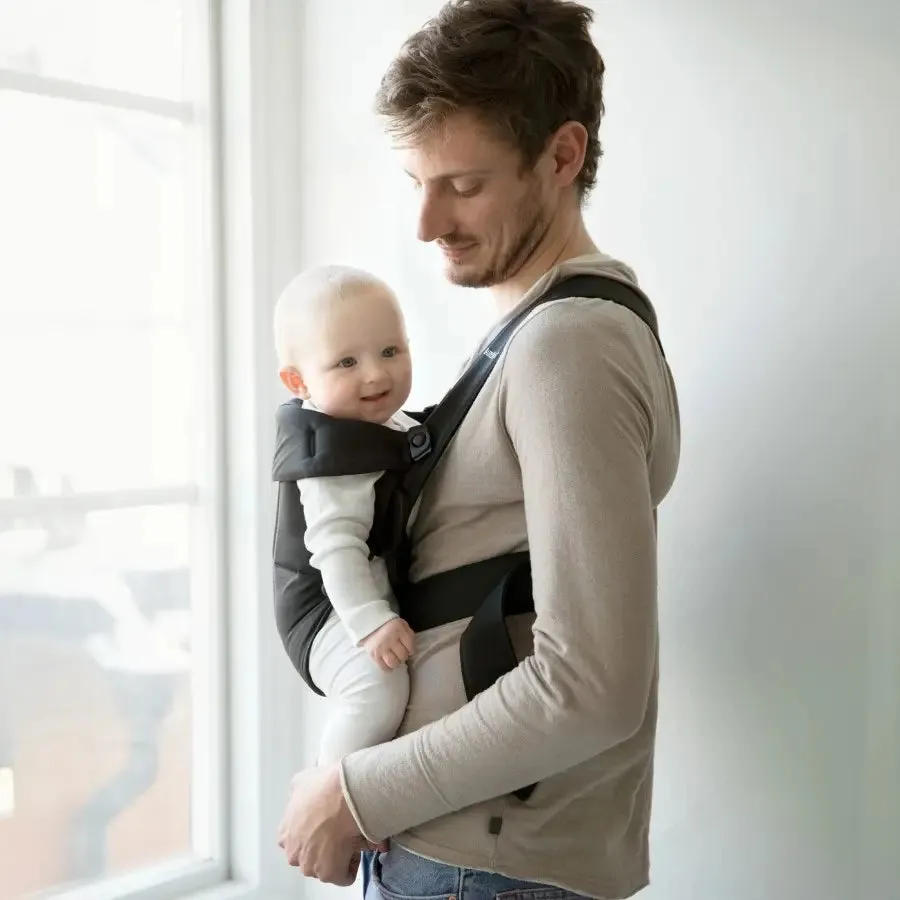 BabyBjorn Baby Carrier Mini, Cotton (Black)
