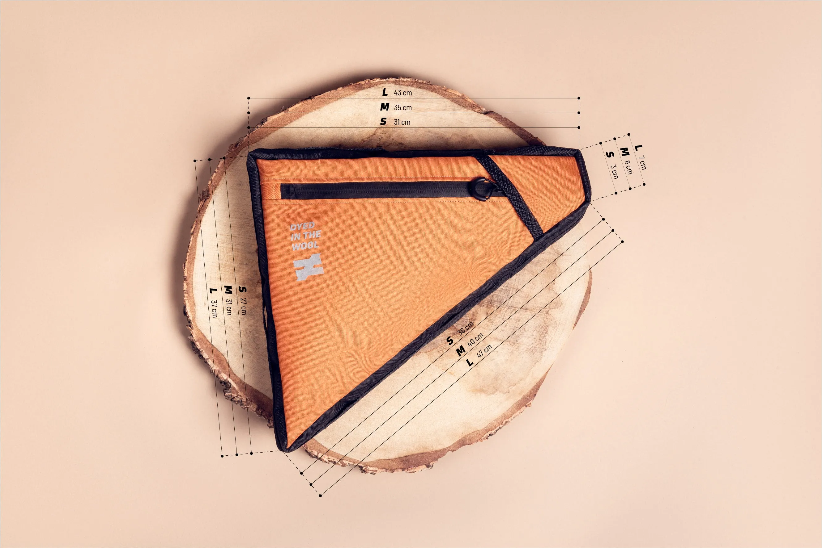 CORE: WEDGE BAG