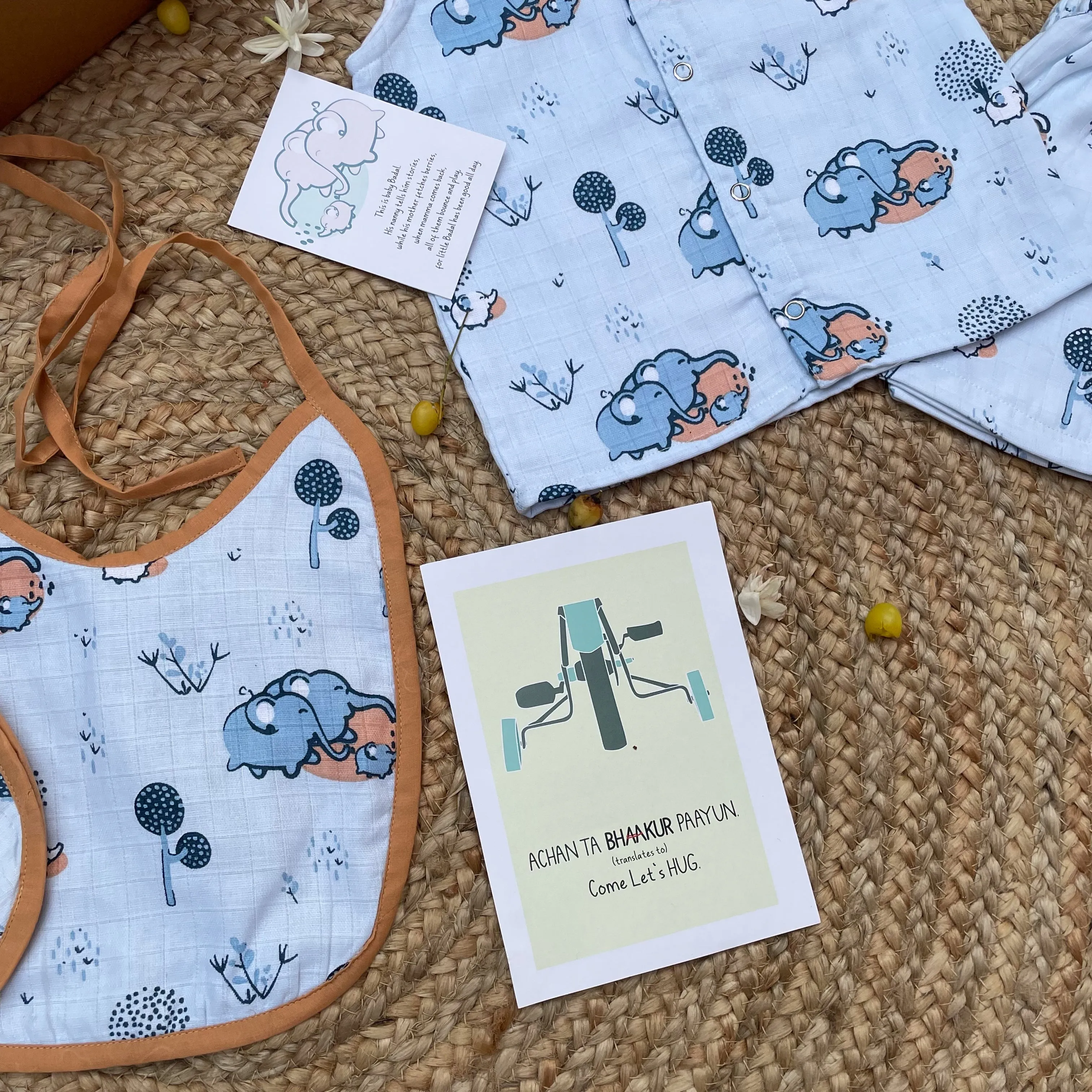 Elephant Clan Muslin Jumbo Gift Bundle(8 articles)