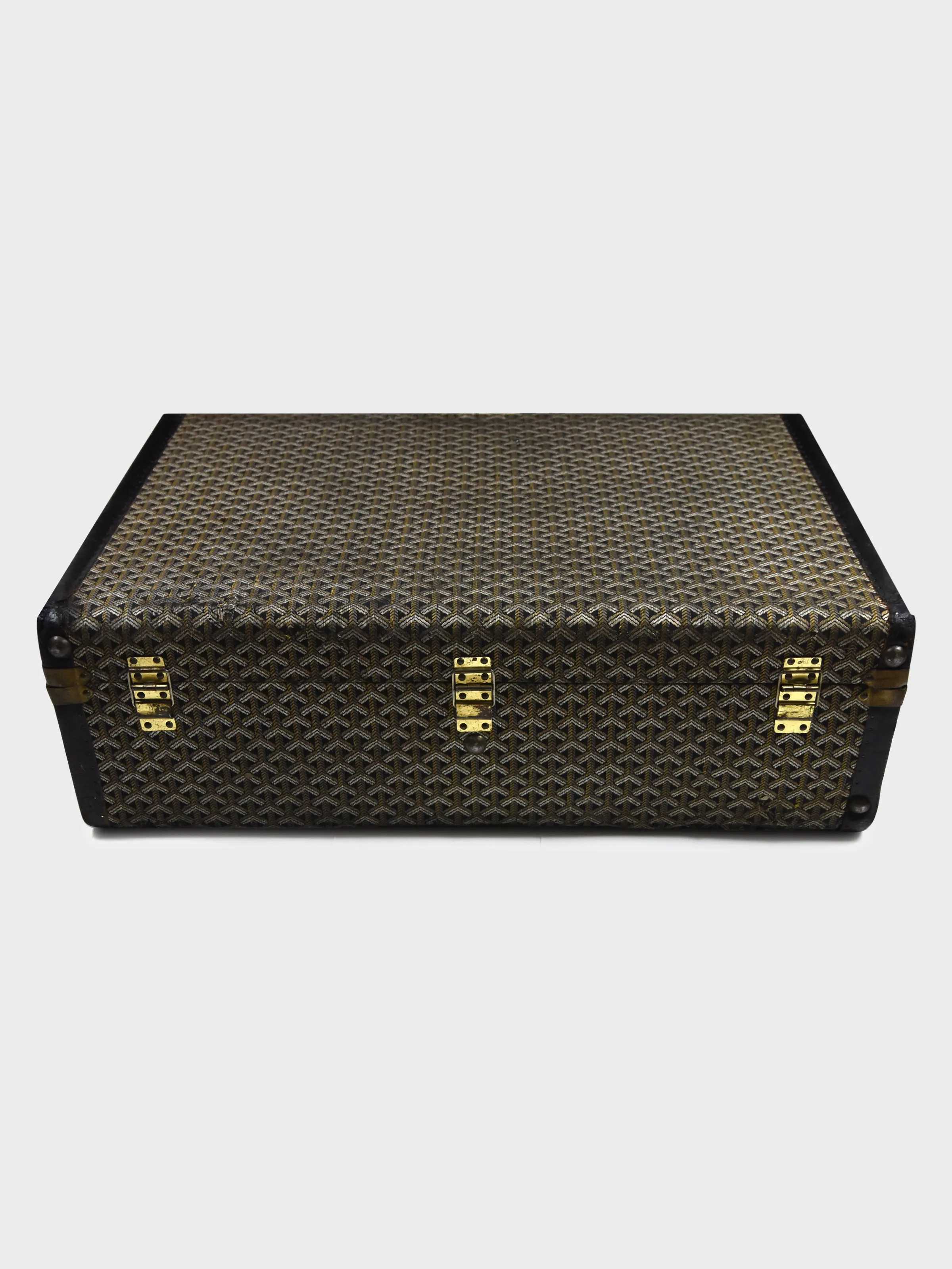 Hand Knit Trunk