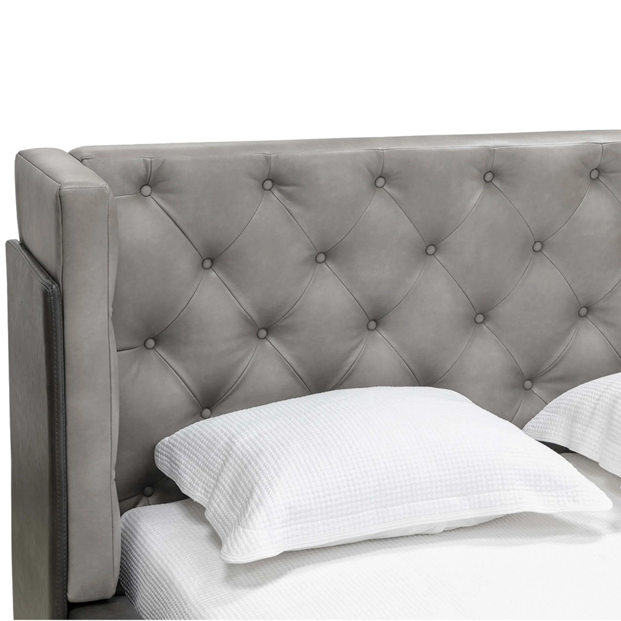 Laura Bed, Bravo Portabella