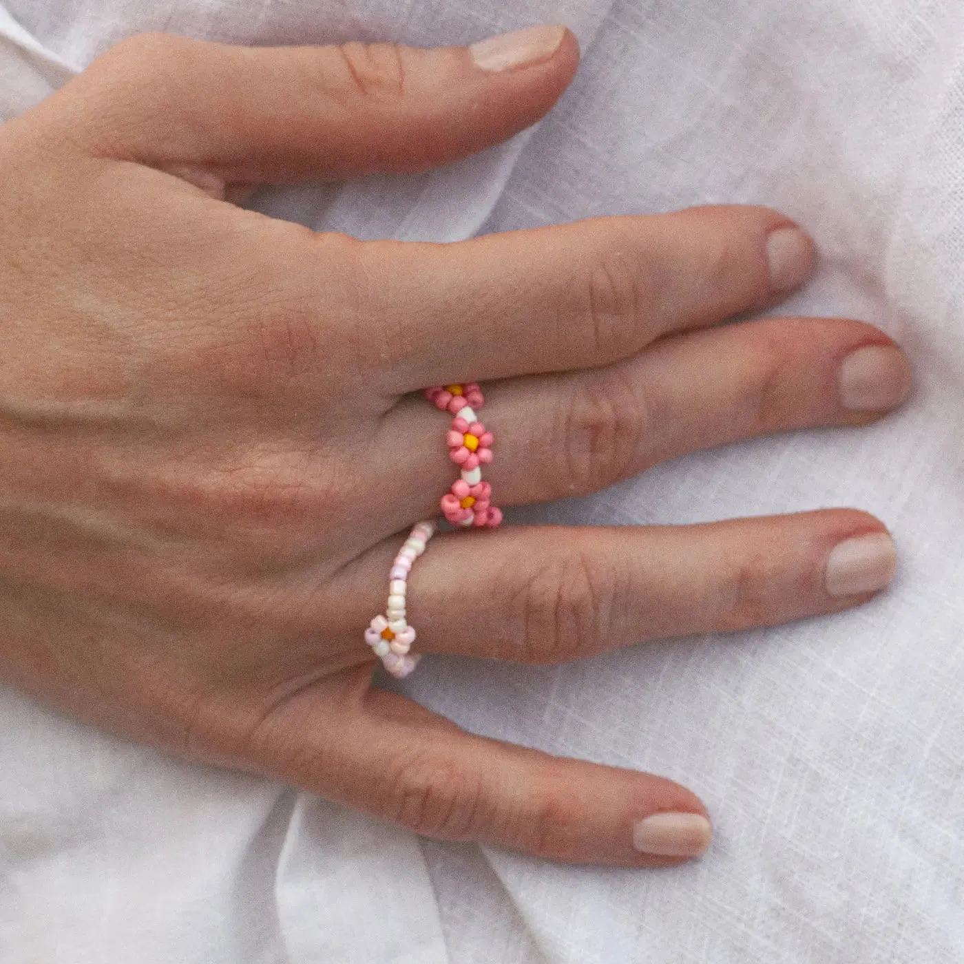 Lisa - Flower Bead Ring