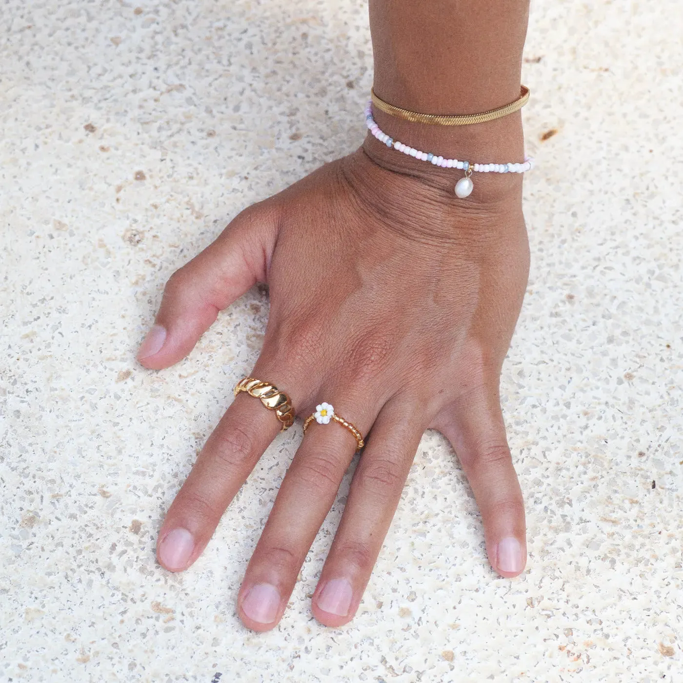 Lisa - Flower Bead Ring